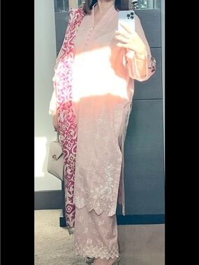 Elegant Long Sleeve Embroidered Pink Maxi Dress